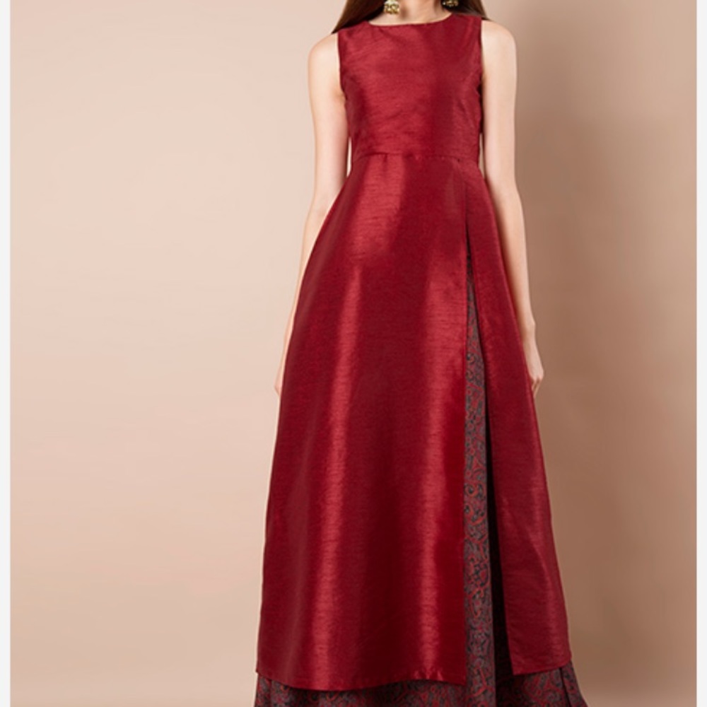 Brand new front slit red tunic
